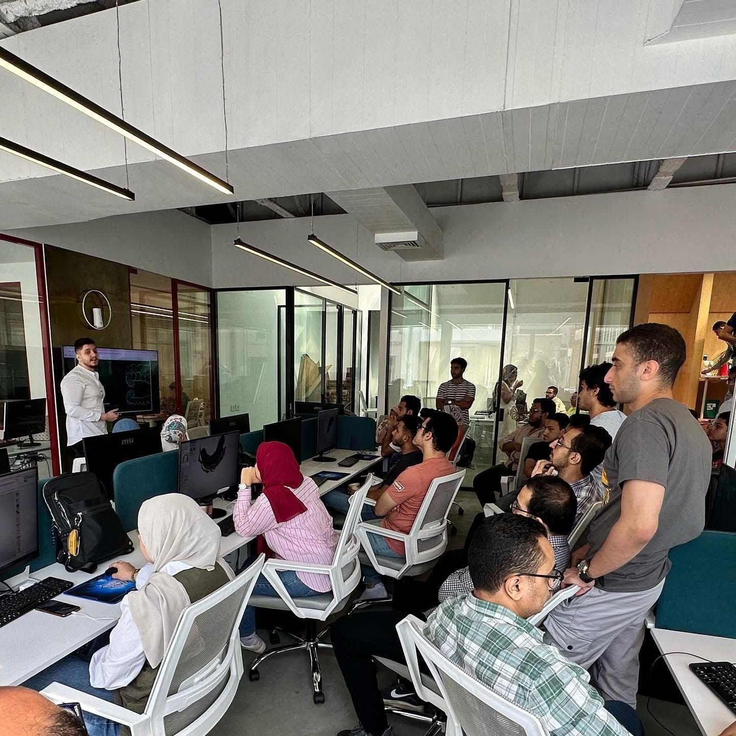 Guided CAD design practice during in-office training